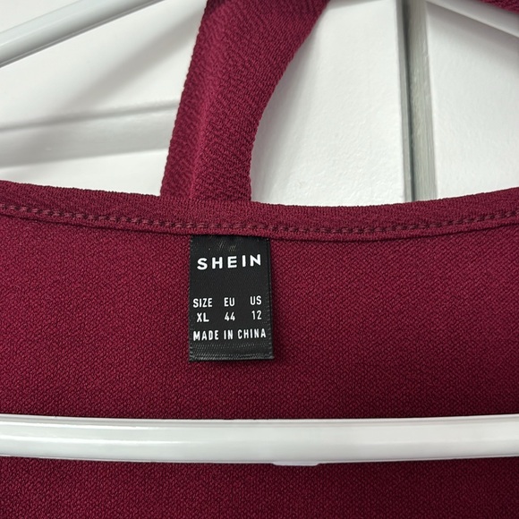 Burgundy top - Picture 3 of 6